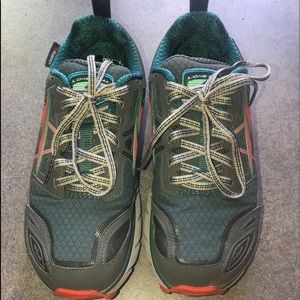 Altra Lone Peak, size 6, good condition